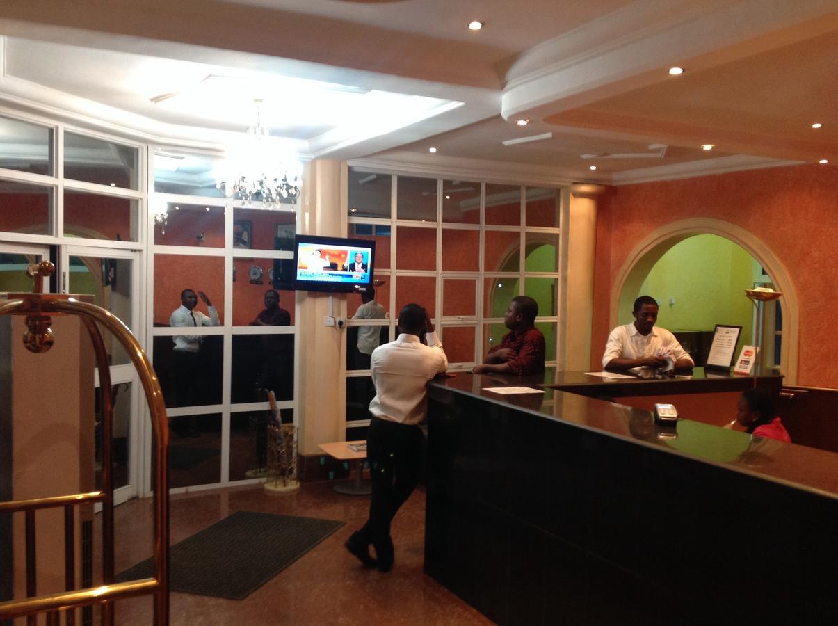 Toprate Luxury Hotel Owerri Exterior foto