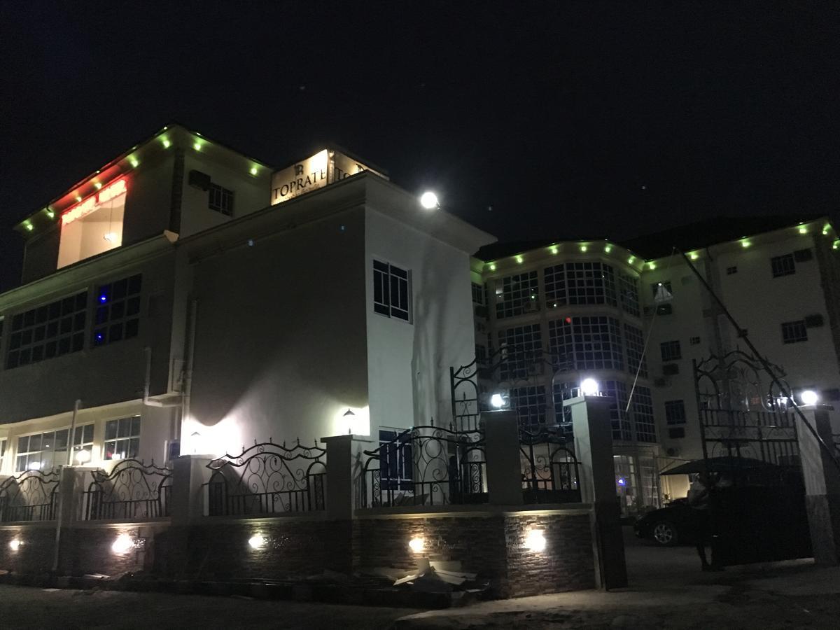 Toprate Luxury Hotel Owerri Exterior foto