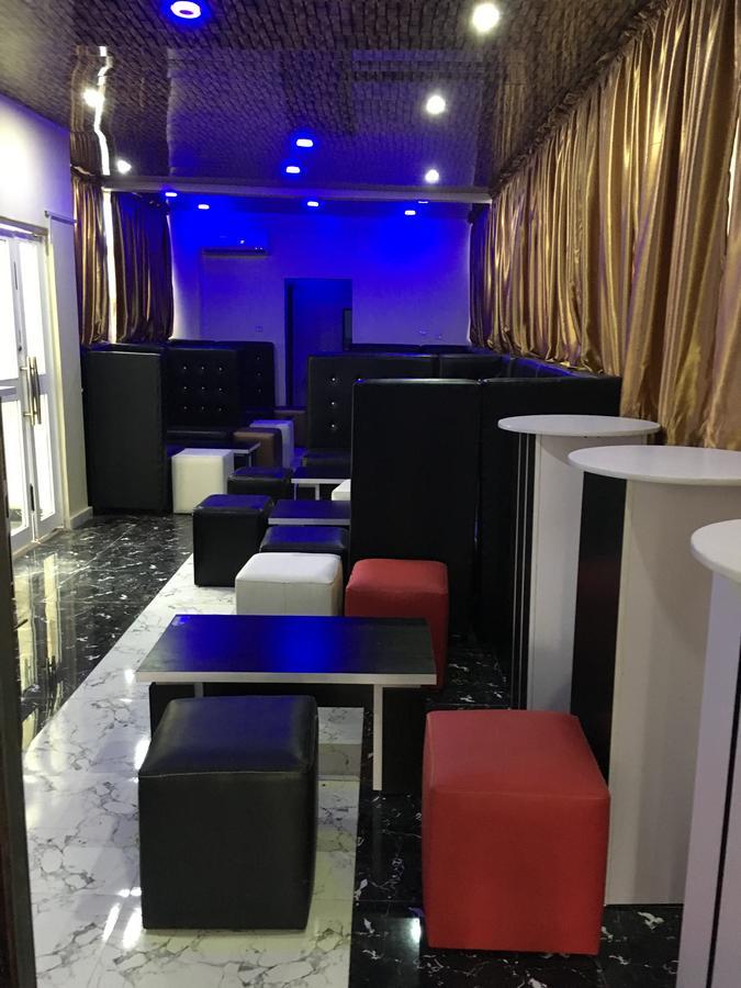 Toprate Luxury Hotel Owerri Exterior foto